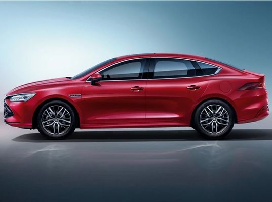 BYD Qin Plus Dmi Hybrid Car Electric Vehicle Auto 3.8L 100km Gasoline Consumption